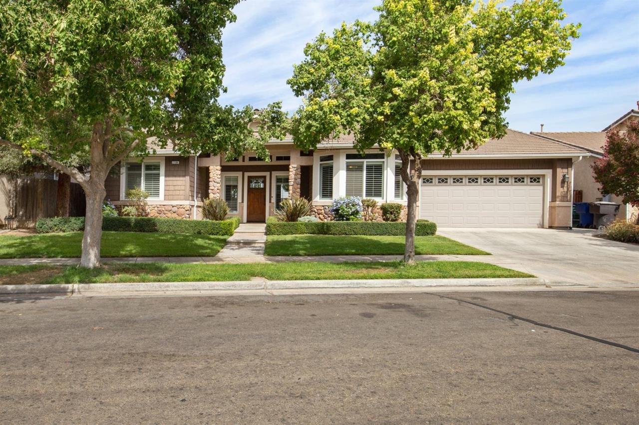 2184 Duff Avenue - Photo 1