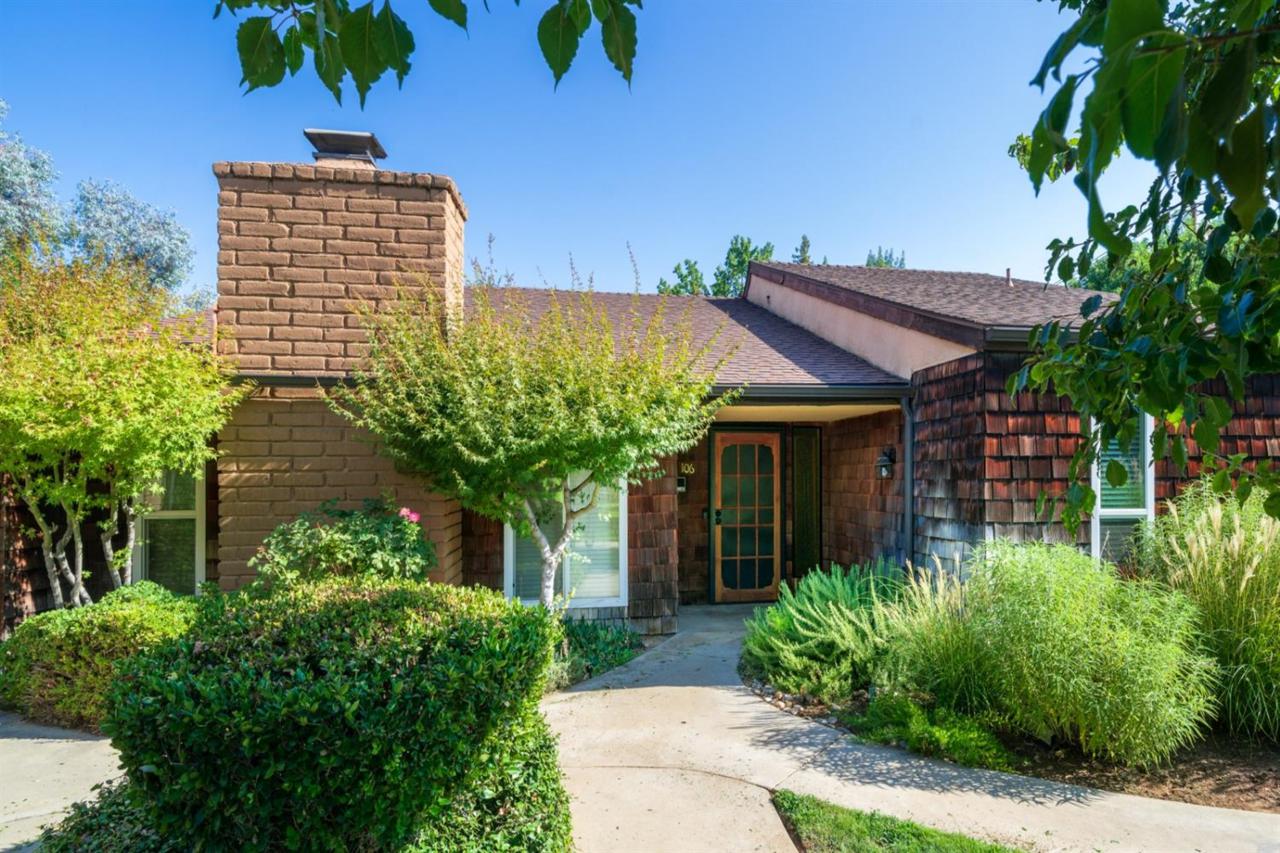 1349 Indianapolis Avenue - Photo 1