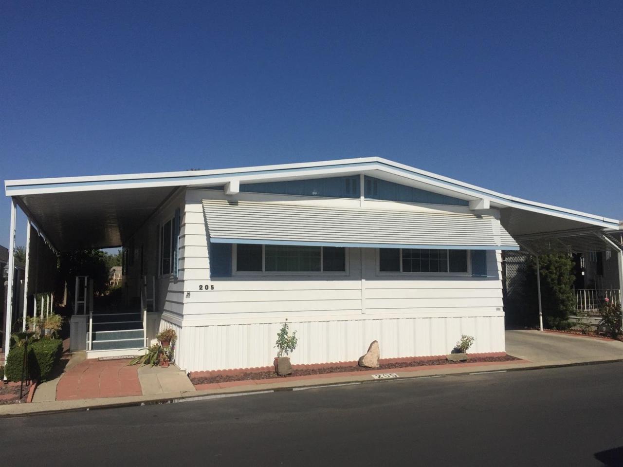 1001 Sylmar - Photo 1