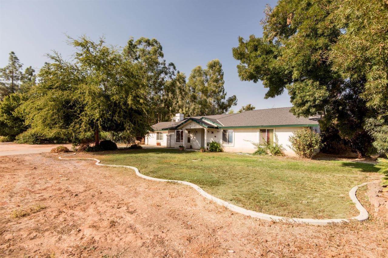 24725 Melba Drive - Photo 1