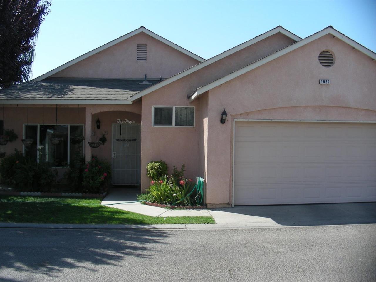 1922 Azalea Street - Photo 1