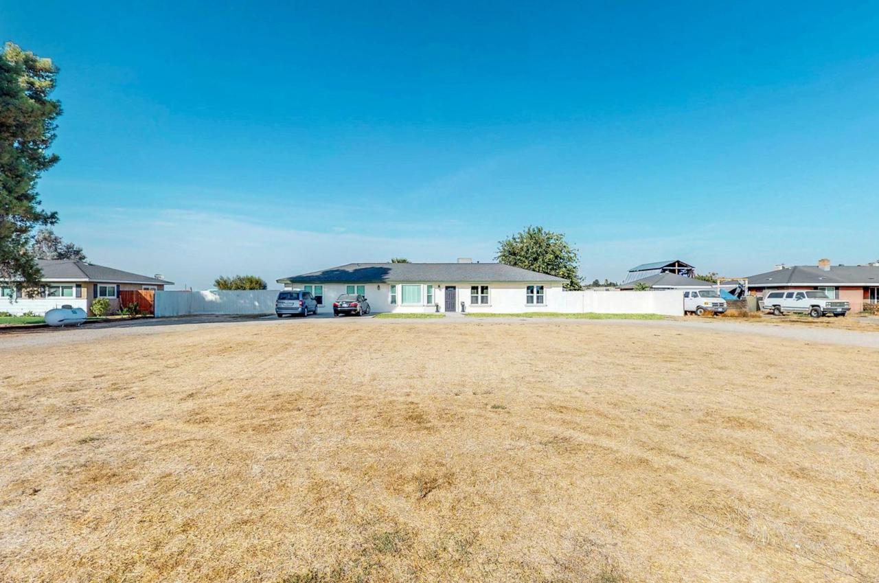 14647 Avenue 24 1/2 - Photo 1
