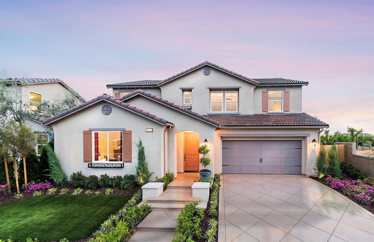 975 Sanders - Photo 1
