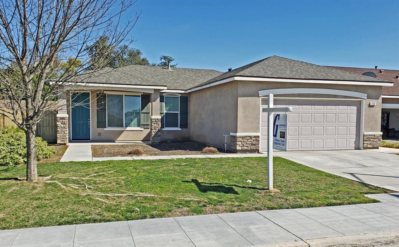 2137 De Sante Avenue - Photo 1