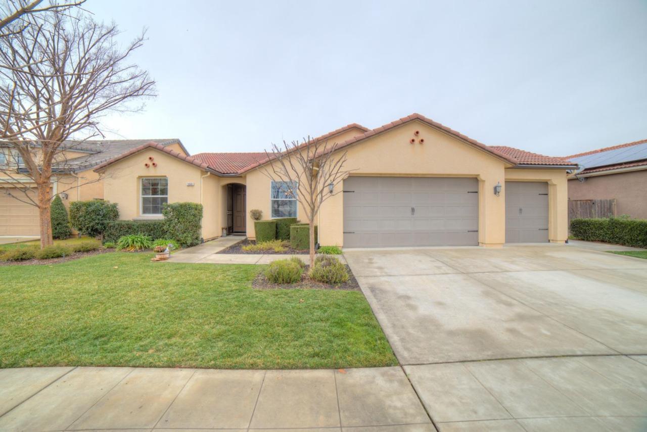 1844 Moore Lane - Photo 1
