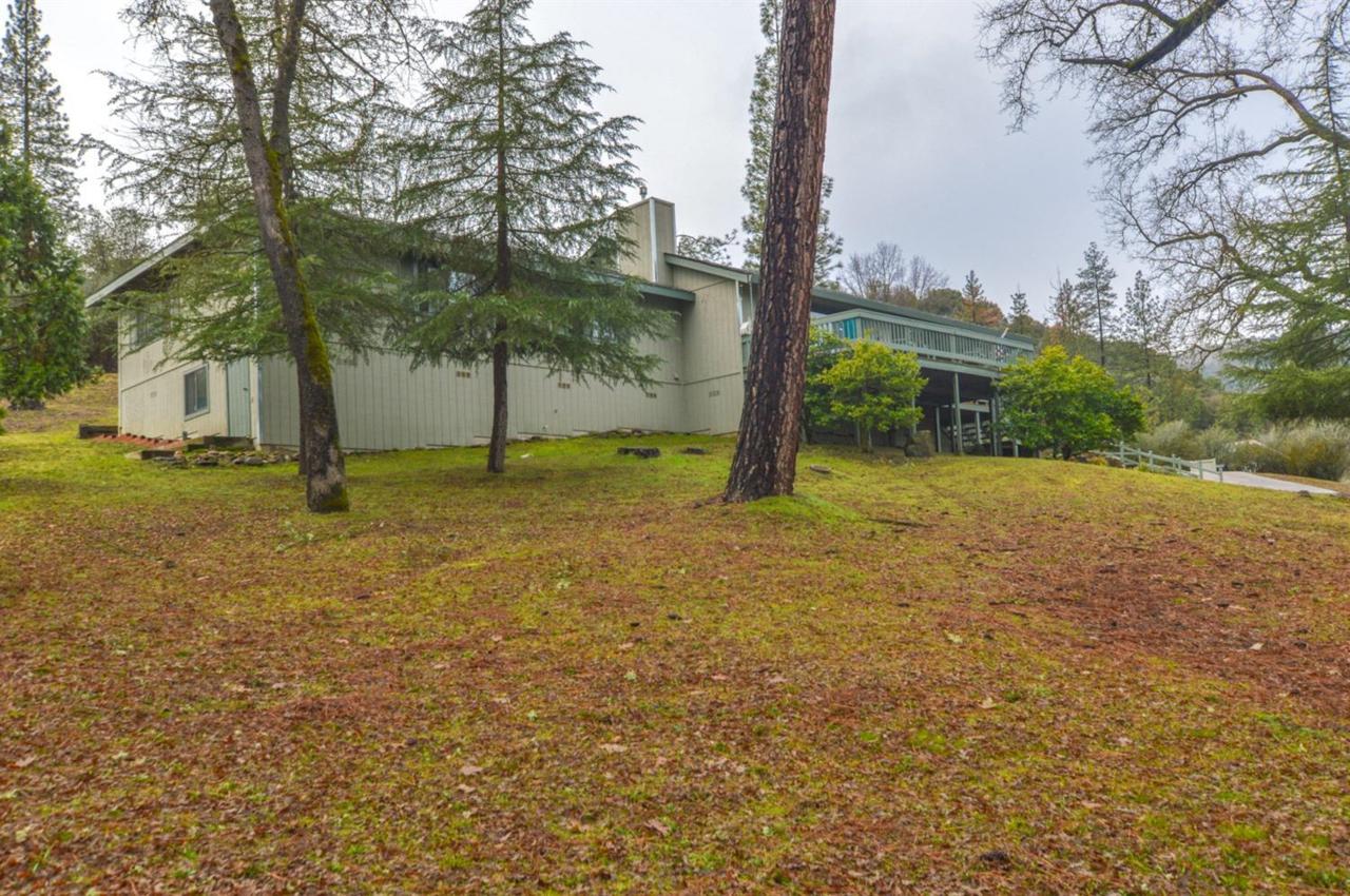 45952 Sutton Drive - Photo 1