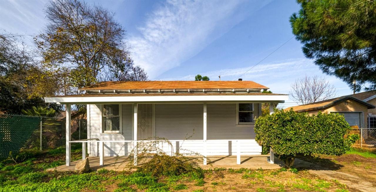 3927 Lowe Ave - Photo 1