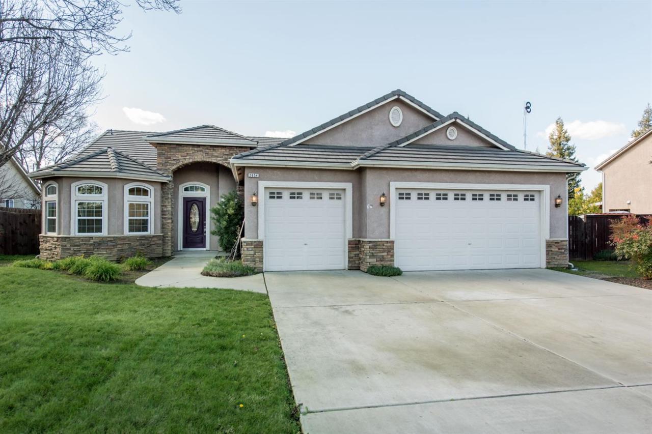 2654 Armstrong Avenue - Photo 1