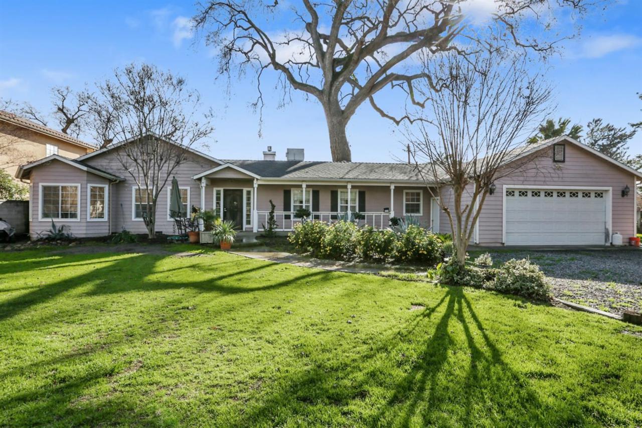 208 Bollinger Street - Photo 1
