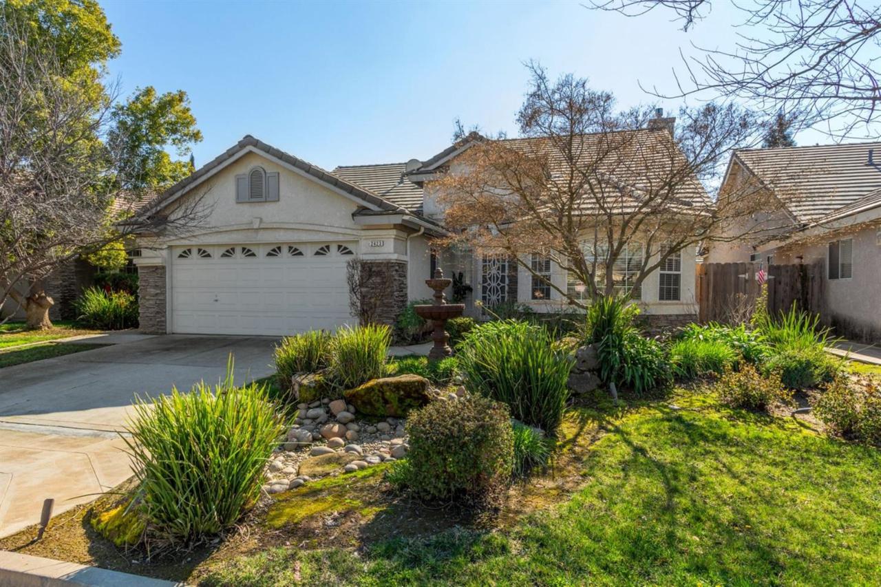 2423 Rush Avenue - Photo 1