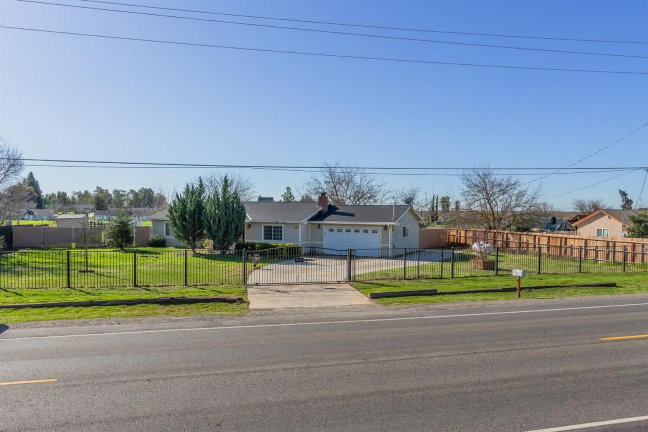 34712 Avenue 15 - Photo 1