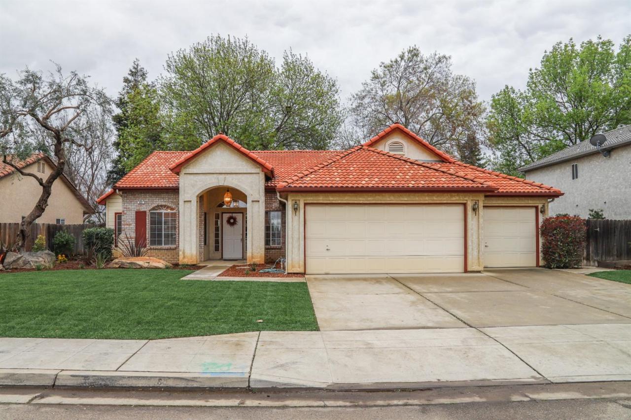 691 Oxford Avenue - Photo 1