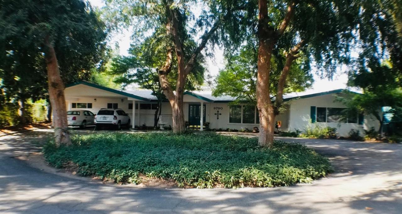9790 Belmont Avenue - Photo 1