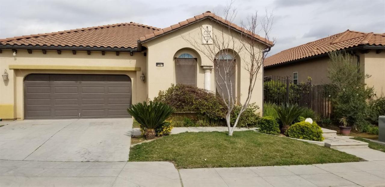 6870 Kadota Avenue - Photo 1