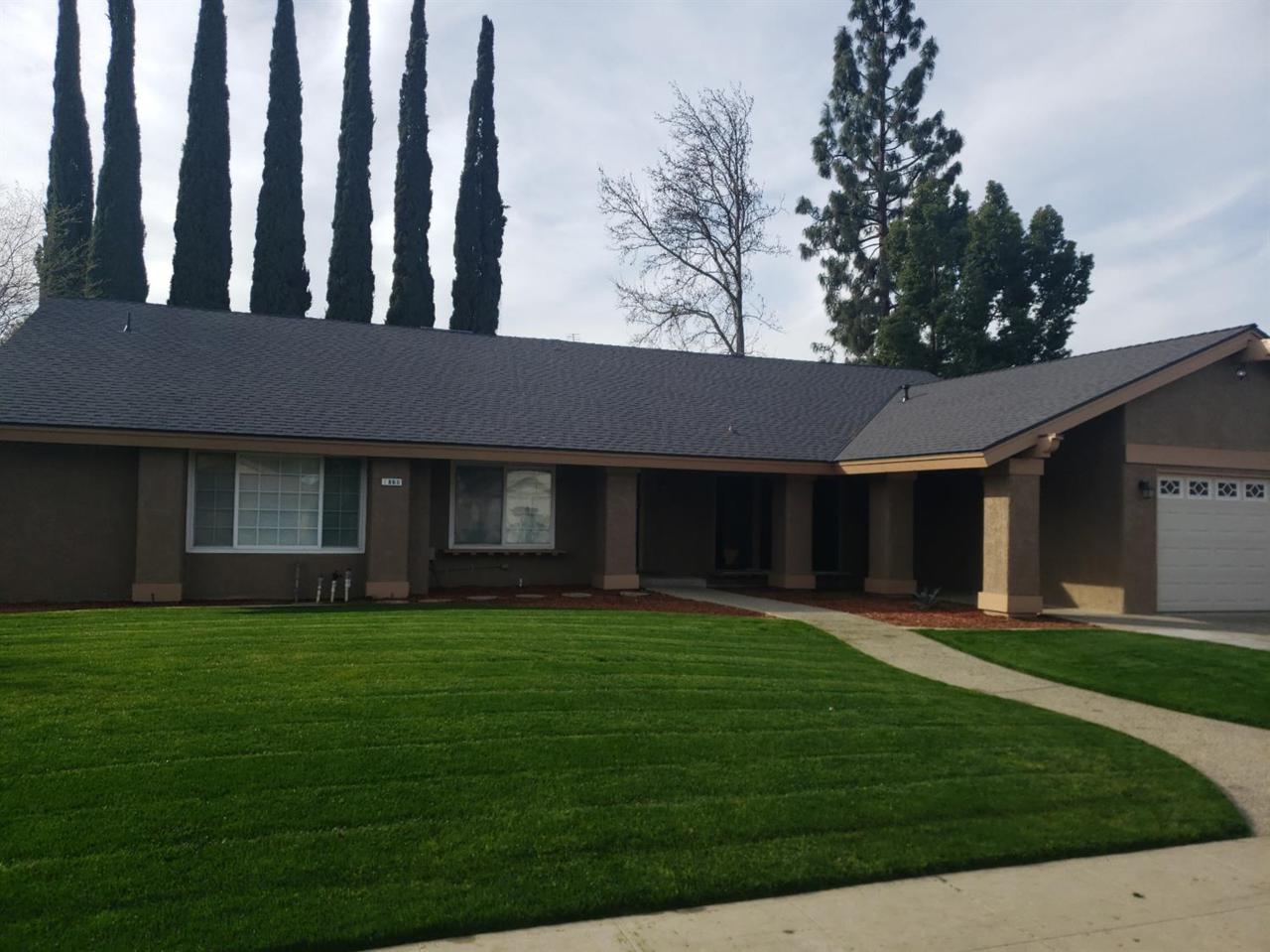1860 Rall Avenue - Photo 1