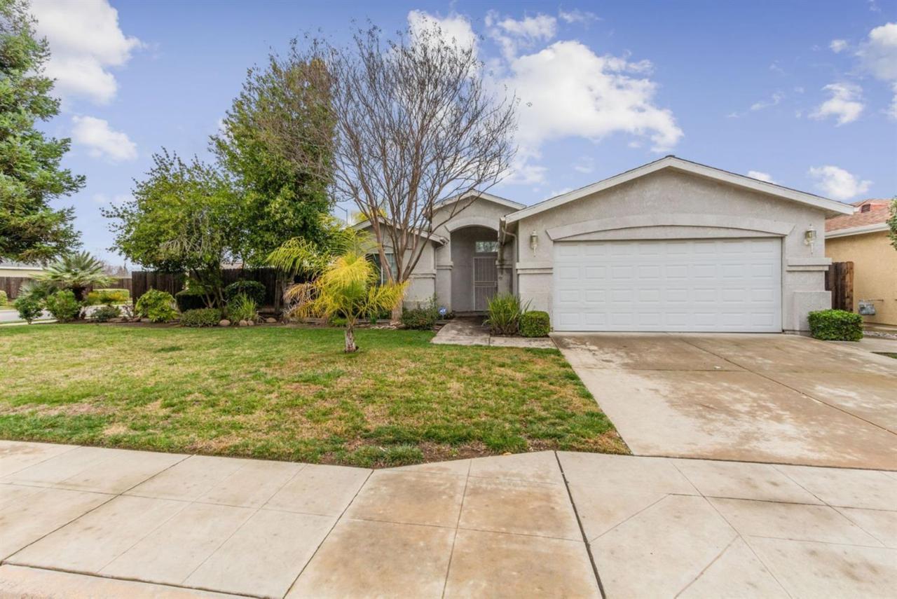 2135 Golden Avenue - Photo 1