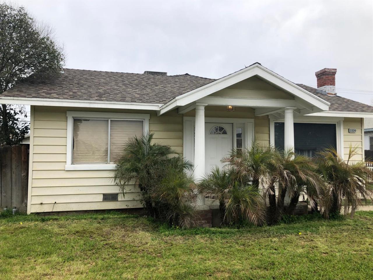 2220 Vagedes Avenue - Photo 1