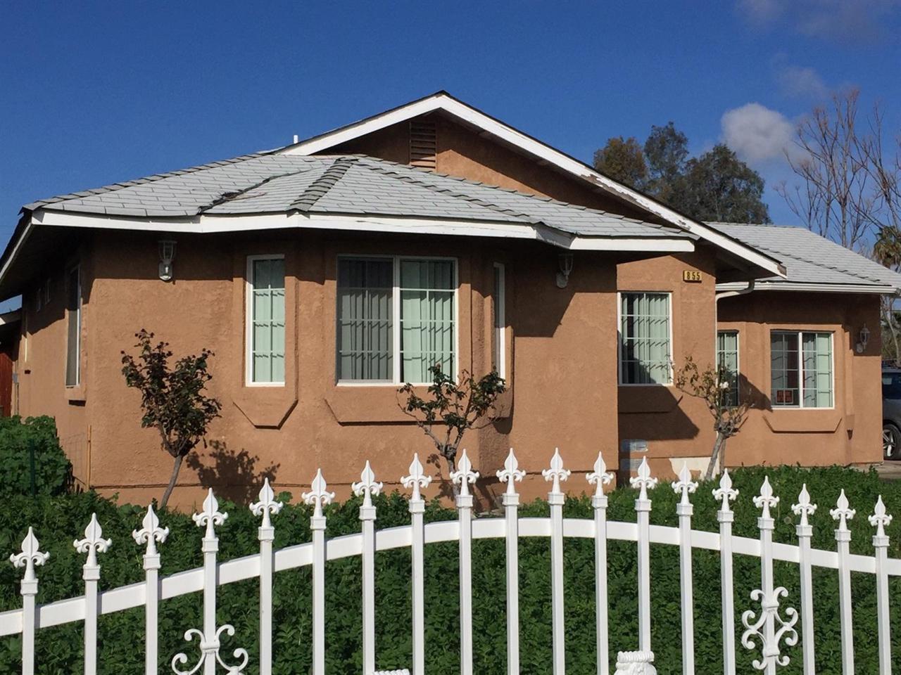 855 12th Street - Photo 1