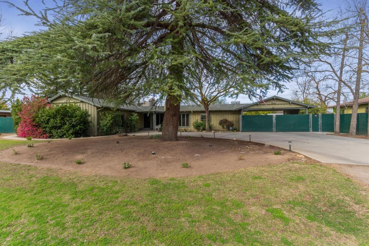 5513 Indianapolis Avenue - Photo 1