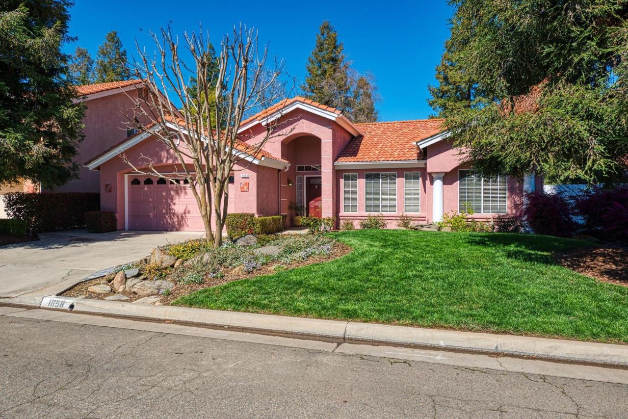 1858 Cole Avenue - Photo 1