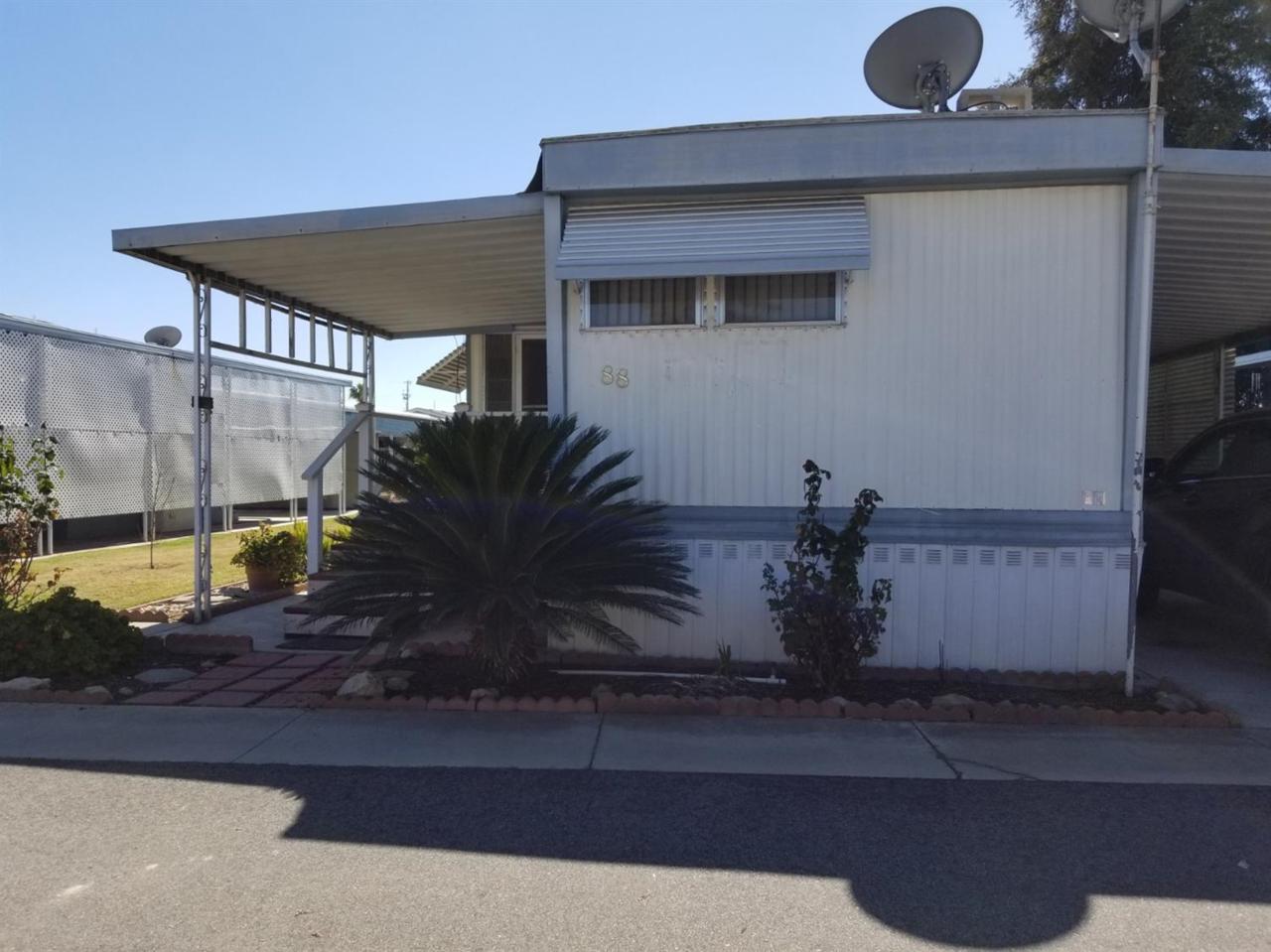 1500 Villa Avenue - Photo 1