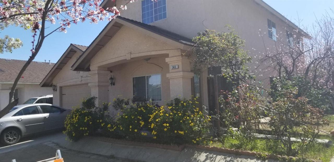 345 El Paso Avenue - Photo 1