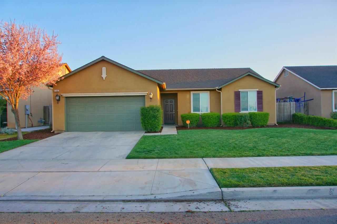 1146 Rosemary Ave - Photo 1
