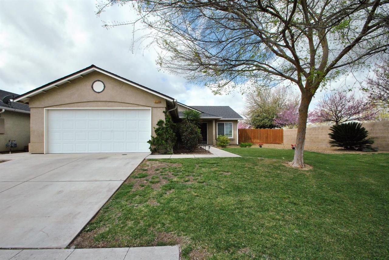 2326 Sabre Avenue - Photo 1
