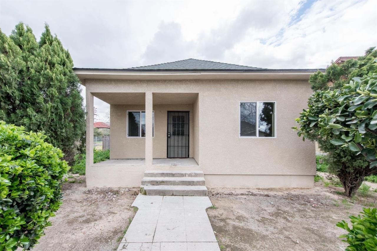 1908 Lewis Avenue - Photo 1