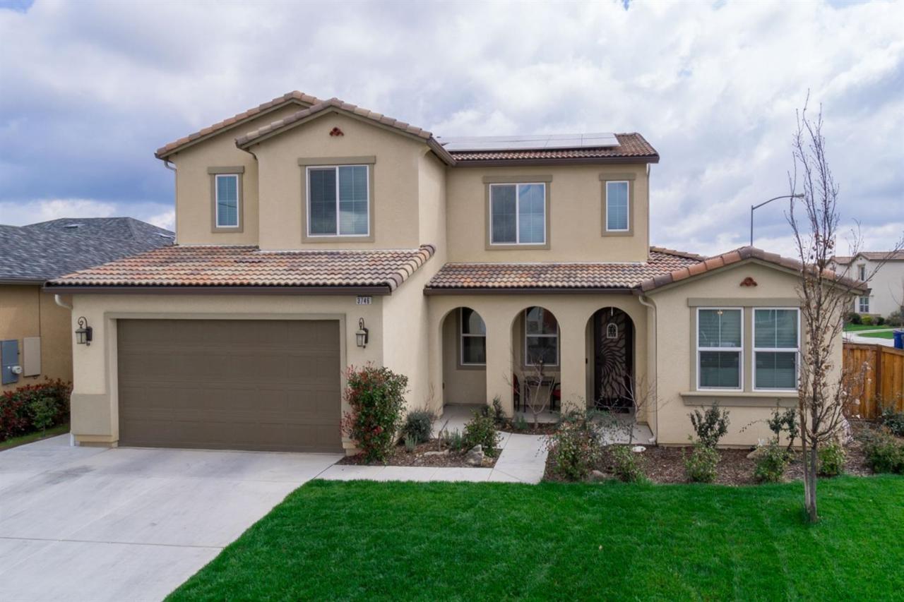 3746 Pearwood Avenue - Photo 1