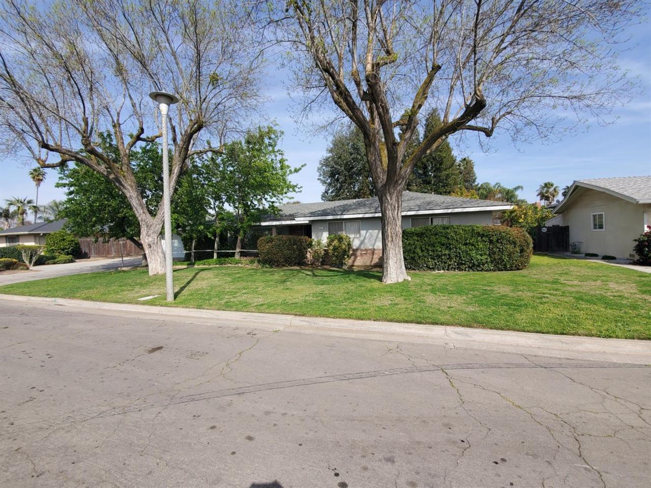 301 Shannon Avenue - Photo 1