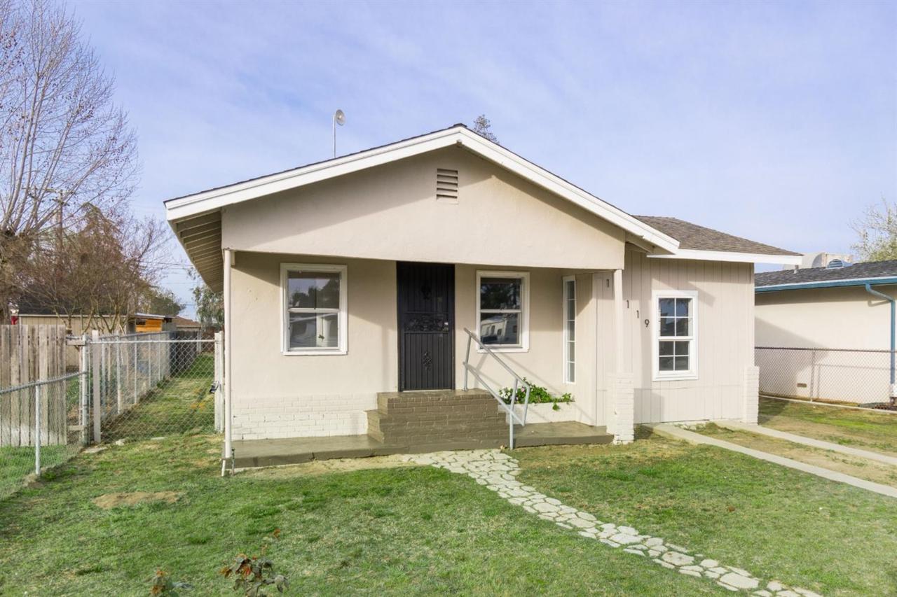13119 Marsh Avenue - Photo 1