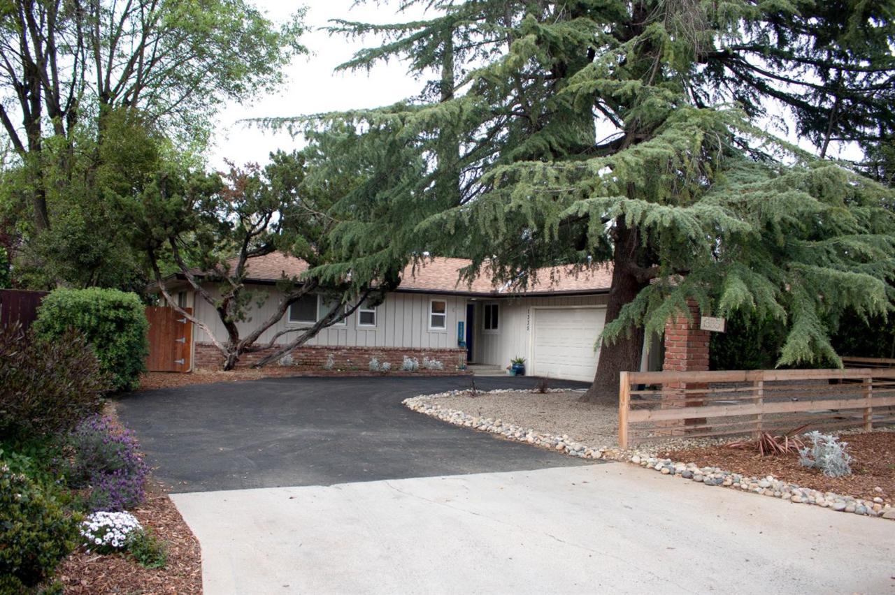 1335 Swift Avenue - Photo 1