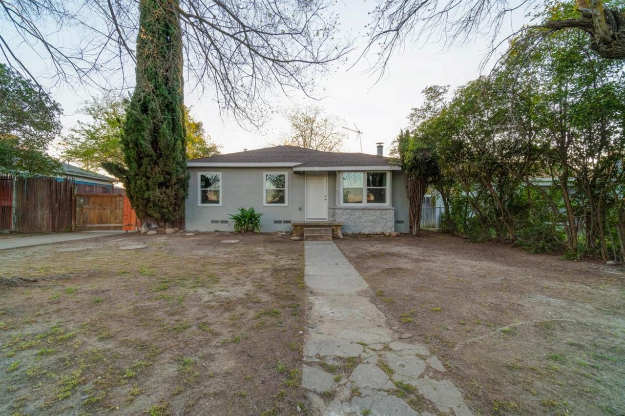 1110 Austin Street - Photo 1