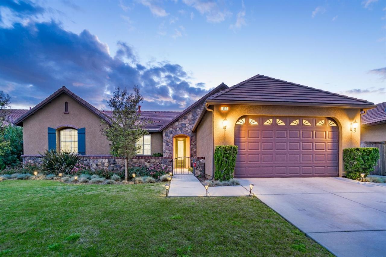 984 Whiteash Avenue - Photo 1