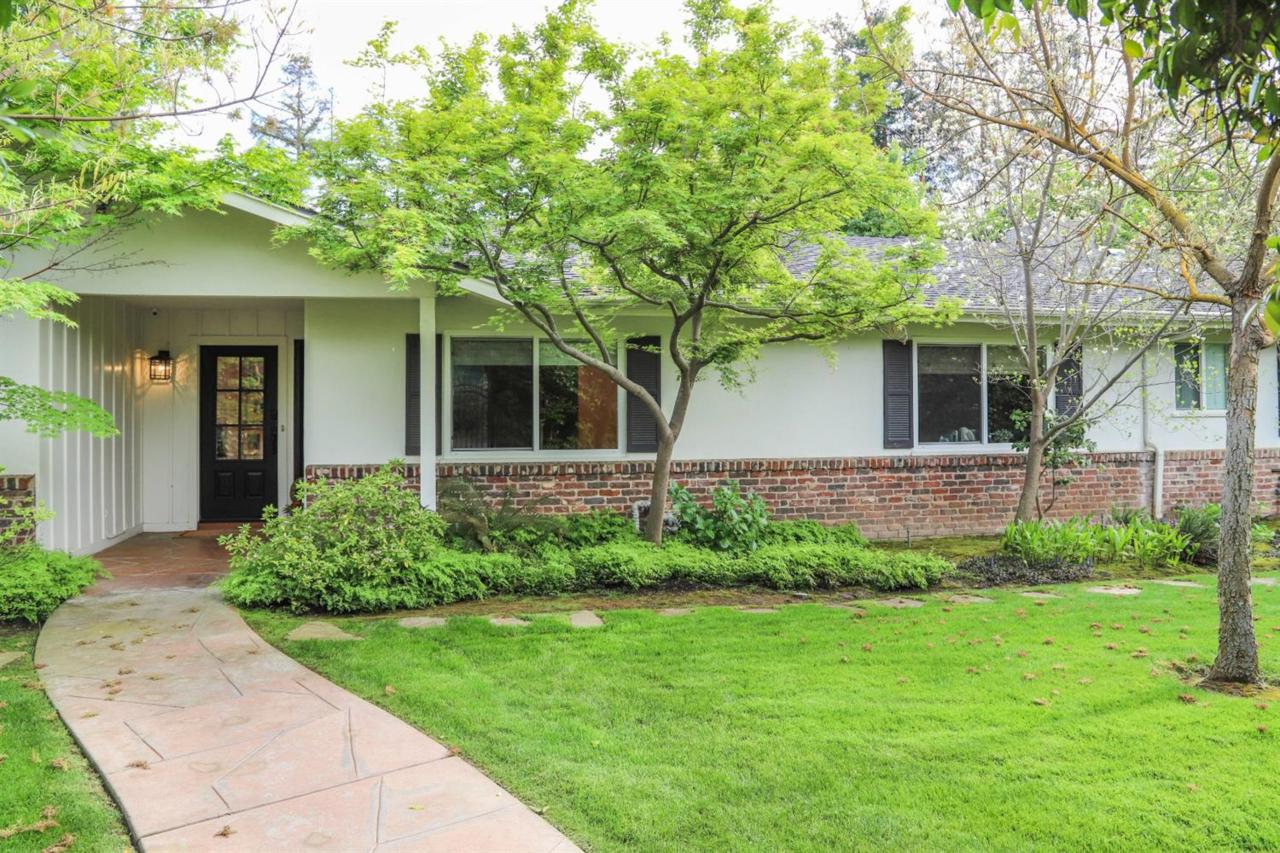 1010 Rialto Avenue - Photo 1