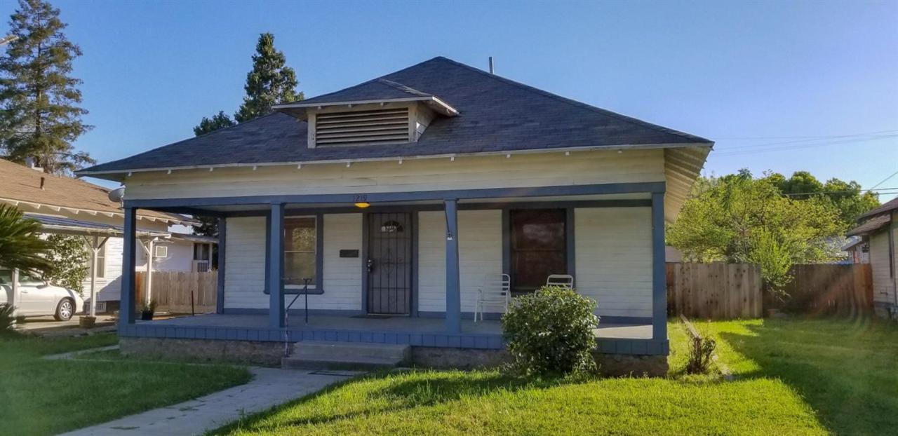 1219 D Street - Photo 1