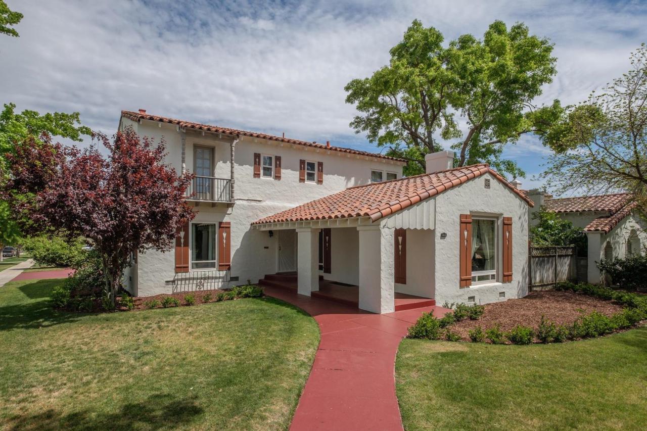 2840 Van Ness Boulevard - Photo 1