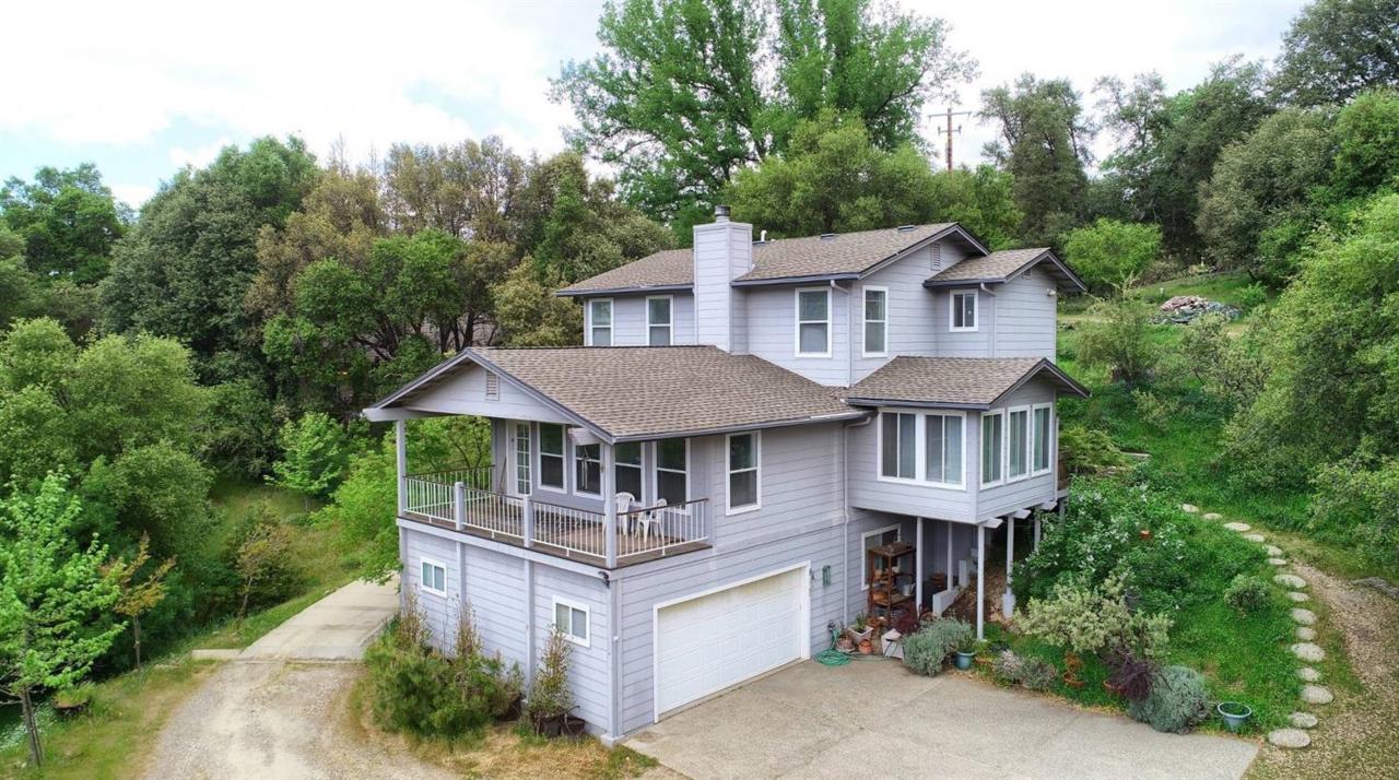 38570 Birch Circle - Photo 1