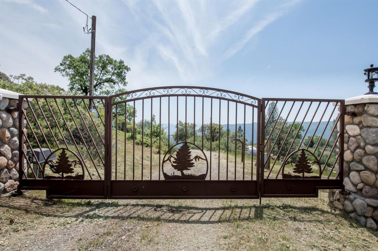 38035 Peterson Road - Photo 1