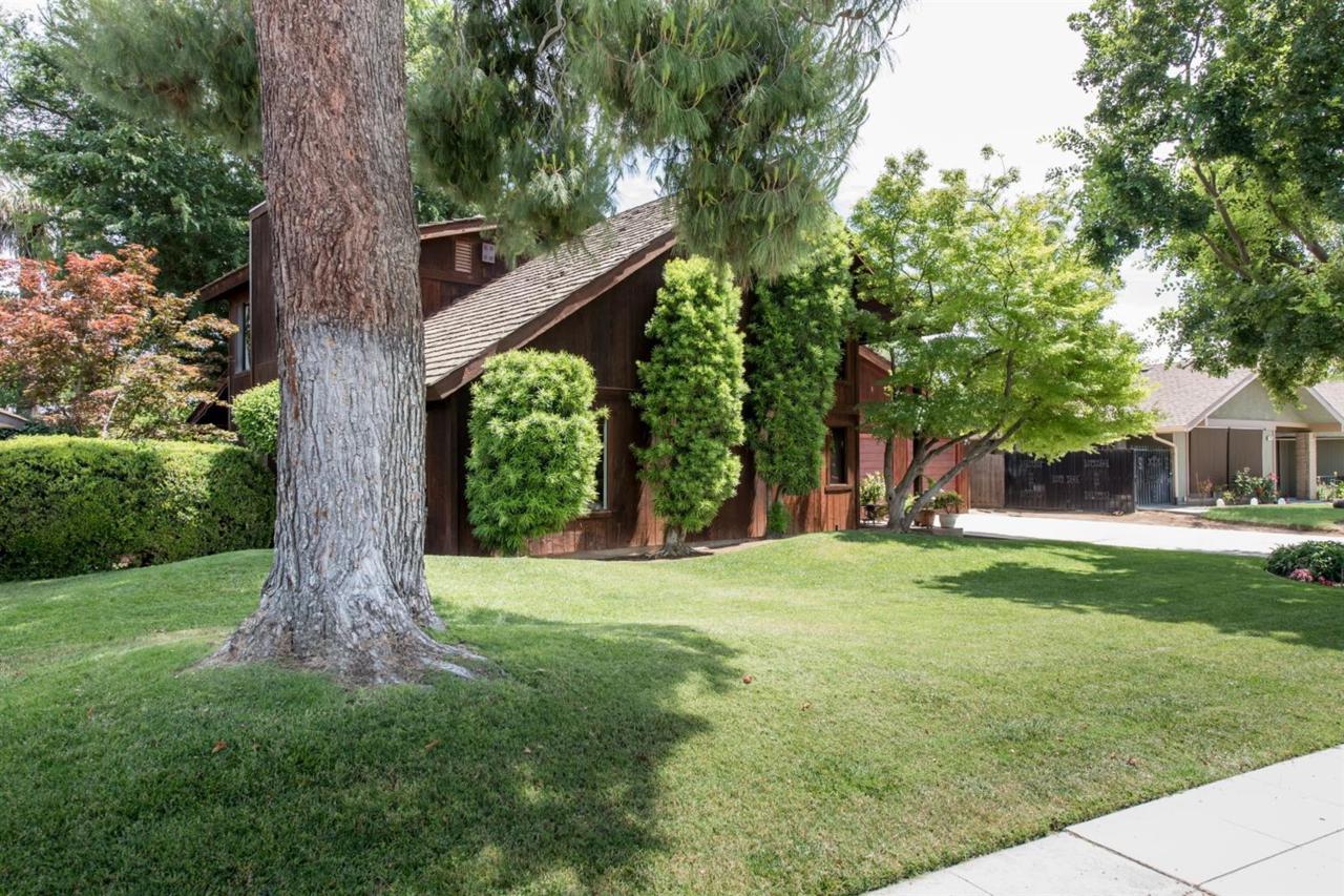 1857 Bush Avenue - Photo 1