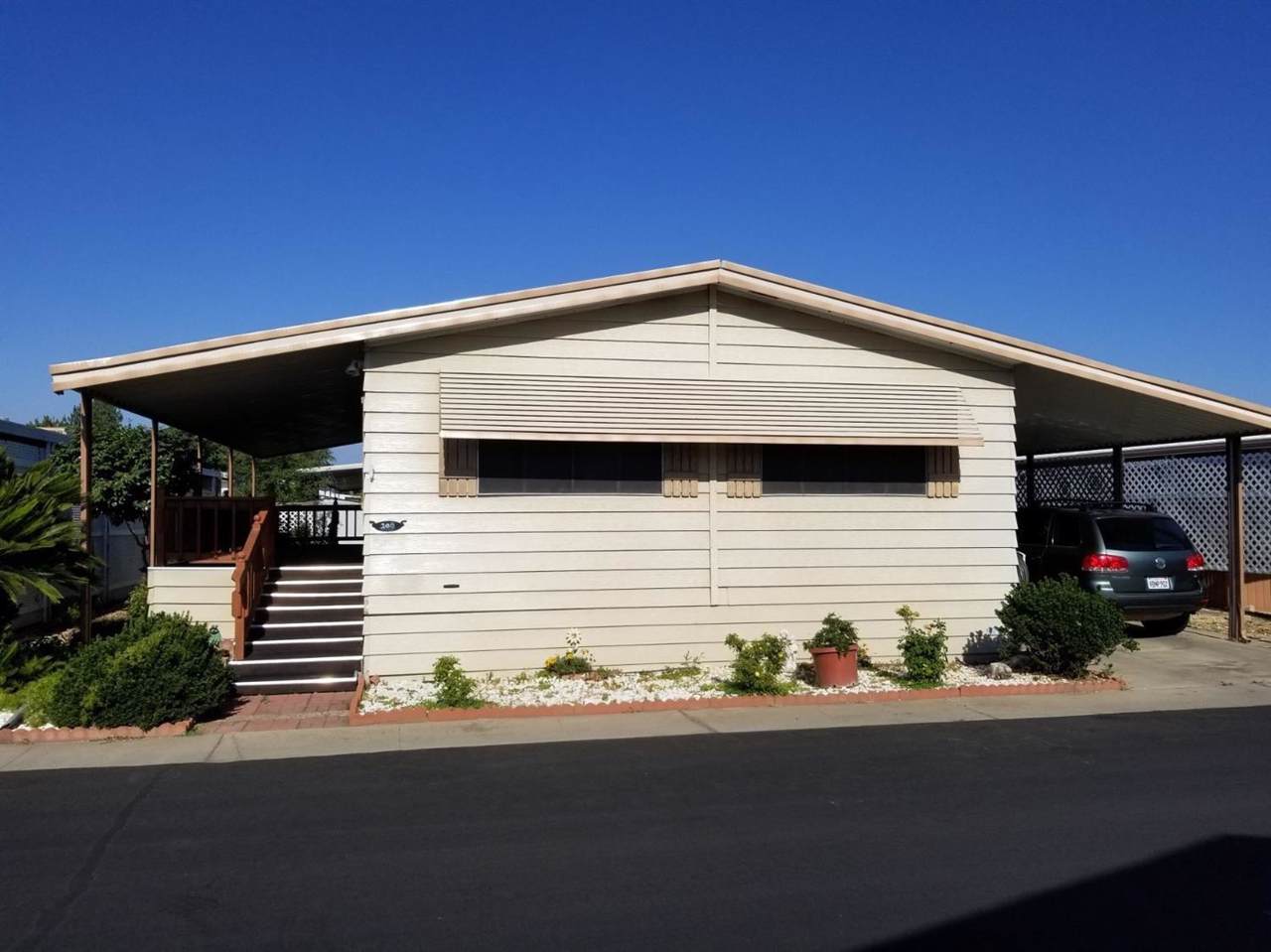 581 Crawford Avenue - Photo 1