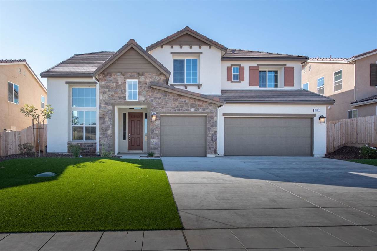 20077 Sunset Drive - Photo 1