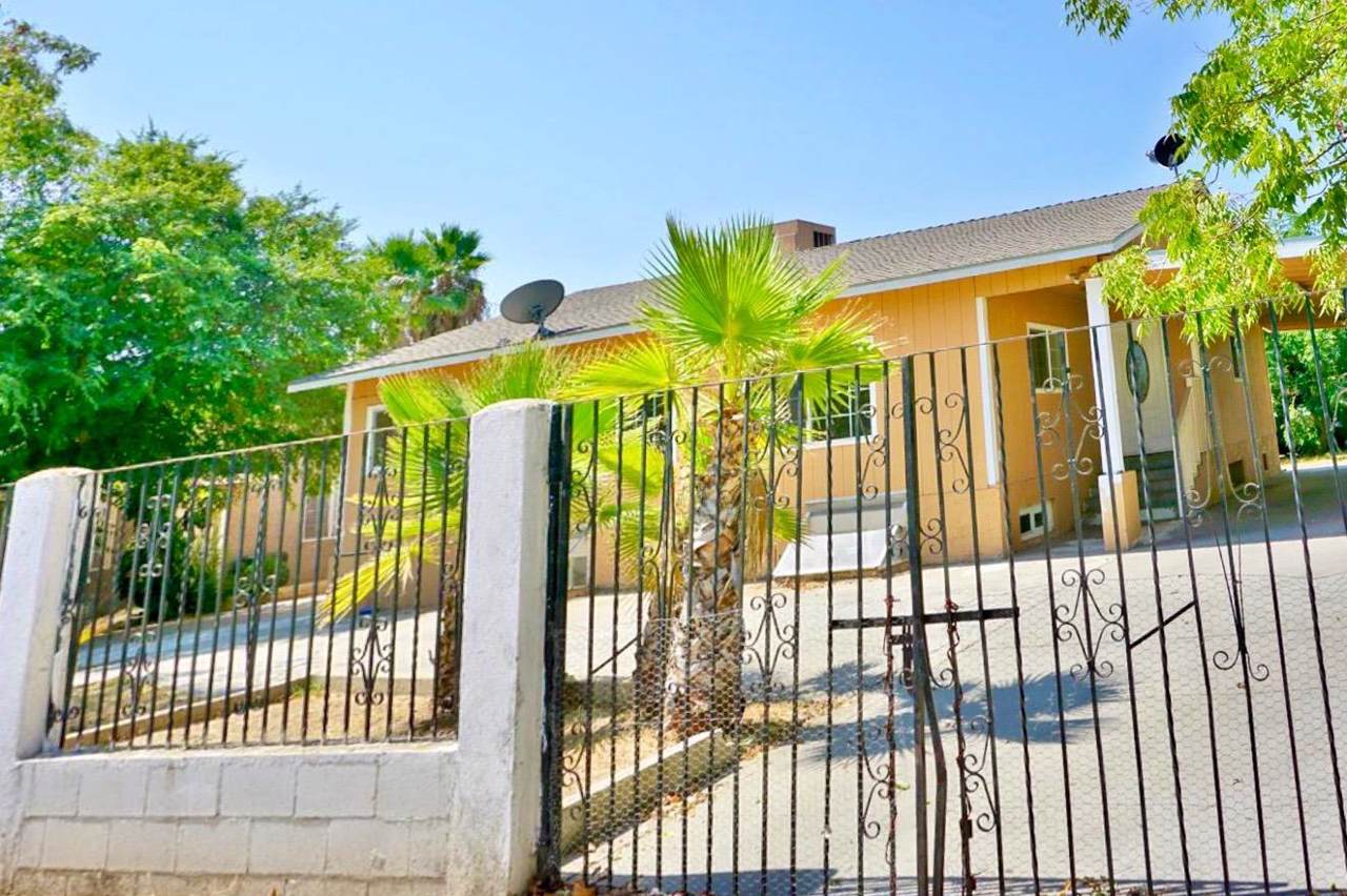 818 C Street - Photo 1
