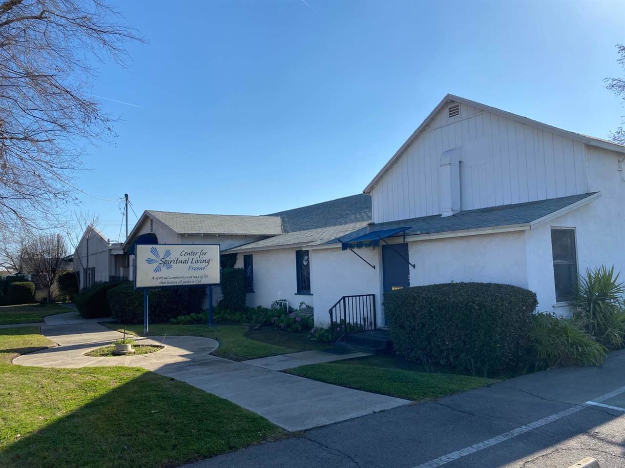 723 Clinton Avenue - Photo 1