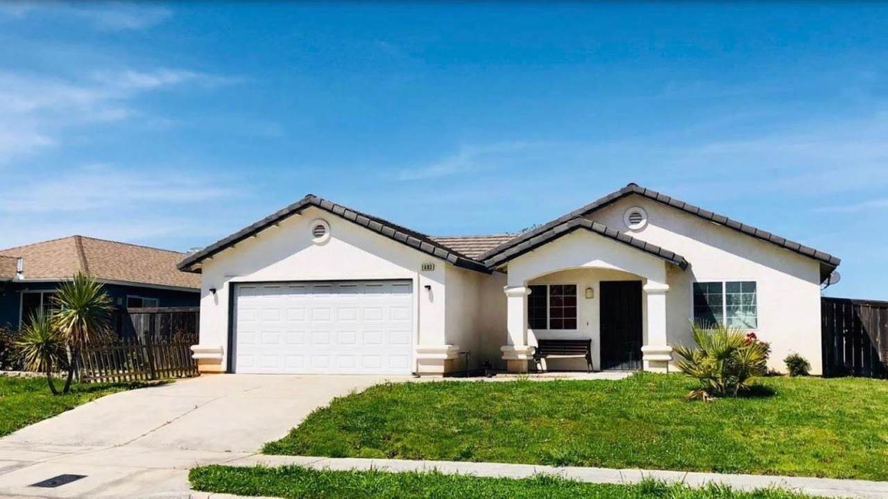 1493 Lacreta Avenue - Photo 1