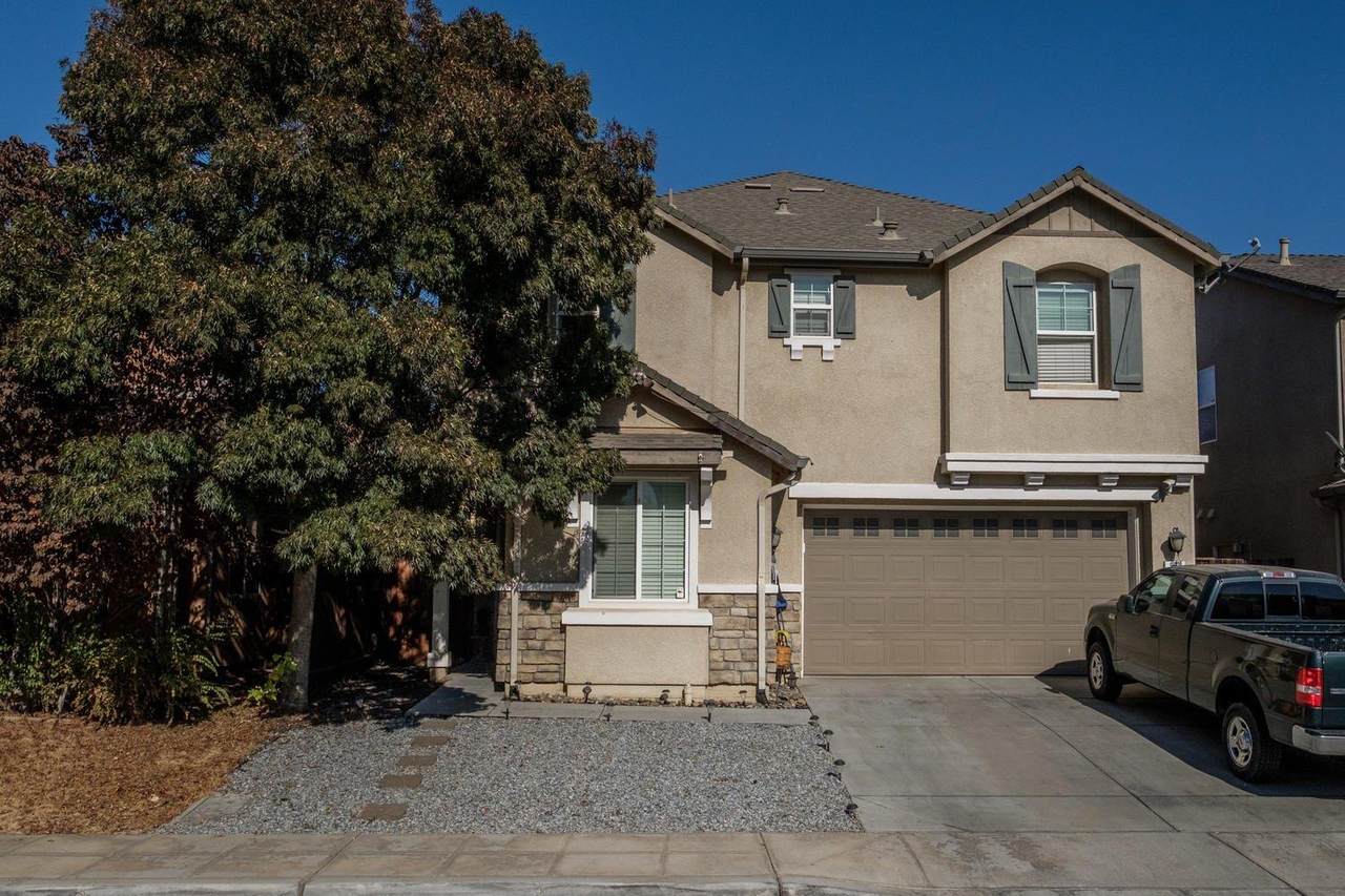 957 Papaya Street - Photo 1