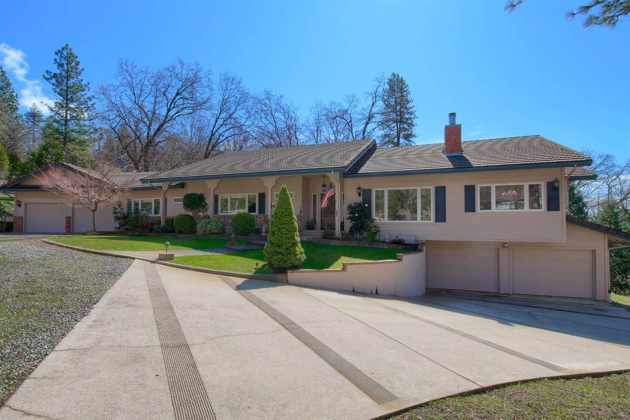 52946 Timberview Road - Photo 1