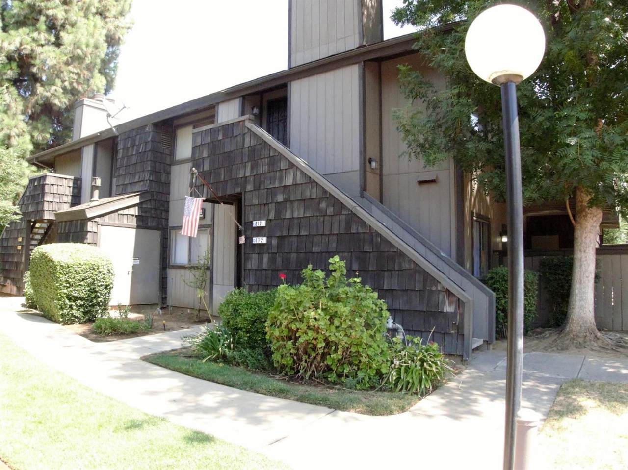 1151 Chestnut - Photo 1