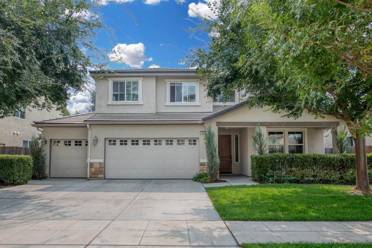 694 Serena Avenue - Photo 1